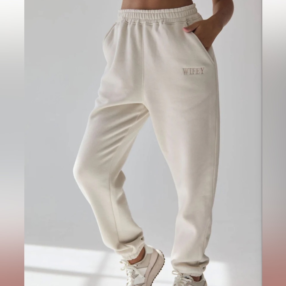Wifey Sweatpant Joggers (Six Stories)